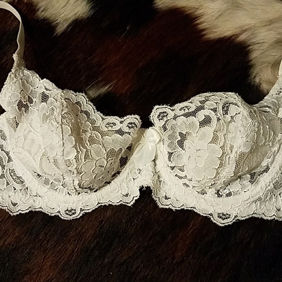 VS Red Satin & Blk Strapless the TWO Left 36A EUC - Picture 11 of 13